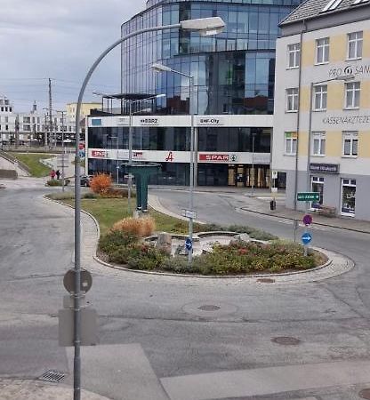 Nina Apartment Винер Нойщат Екстериор снимка
