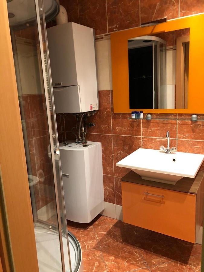 Nina Apartment Винер Нойщат Екстериор снимка
